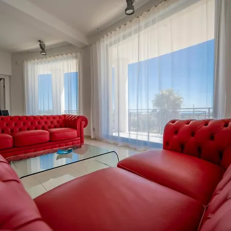 Floyd Charming Bed & Breakfast 4*