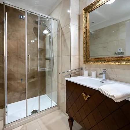 Floyd Charming Пакино