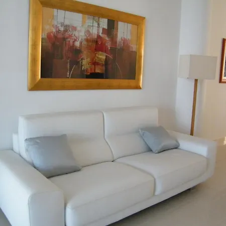 Floyd Charming Пакино