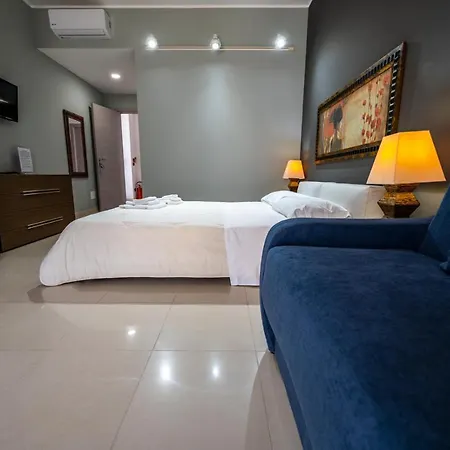 Bed & Breakfast Floyd Charming *